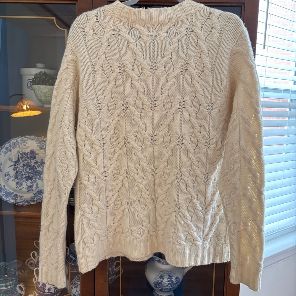 Gap V Neck Cable Knit Wool Cream Sweater Size L Long Sleeve - Picture 6 of 6